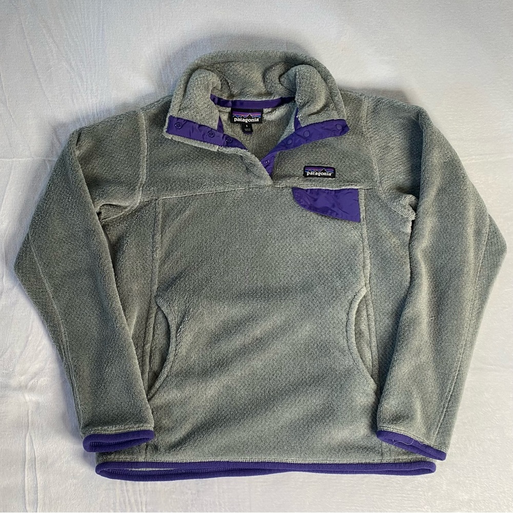 Patagonia grey and purple fleece pullover with pockets